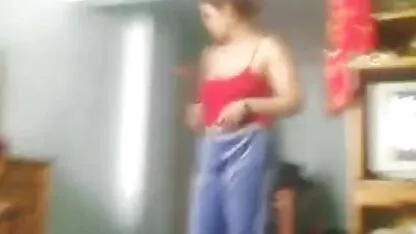 Làm tình một con chó cái giữa dit nhau sec ngực to