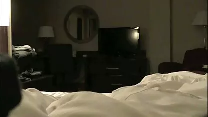 Con chó cái ở sec dit me vo gần tủ lạnh với thằng đéo nào, cơn đói hành hạ cô ấy là gì? :)