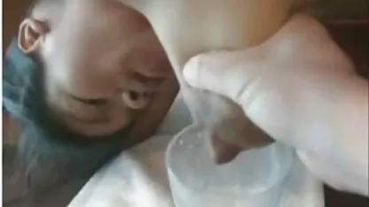 Trong phim khiêu dâm này, một cặp đôi đã sắp phim sec dit tre em xếp quan hệ tình dục bằng miệng trong phòng khách sạn