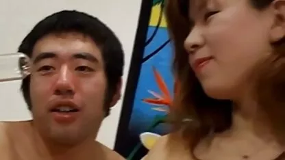 Gà với bộ ngực lớn làm hài lòng bạn với cơ thể của phim sec con re dit me vo cô ấy