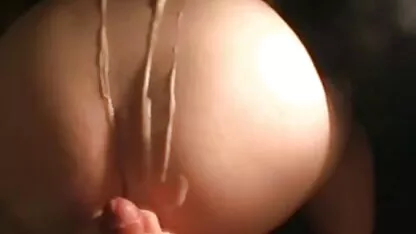 Chó cái tóc đỏ vuốt ve cô ấy chân trong pantyhose và chị sec cưc manh cô ấy L.