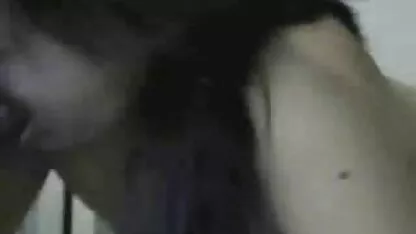 Brunette fucks với tai phim sec dit nhau hai orderlies