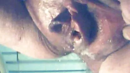 Cô gái tóc vàng liếm đít nigga và nuốt những phim sec du chac quả bóng của anh ta