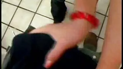 Những con chó cái có tinh trùng phim sec gai tay nhỏ giọt từ những fuck L.