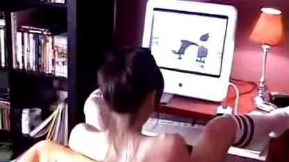 Không uống rượu cô gái fuck trong ba người tại một bữa phímec dit nhau tiệc