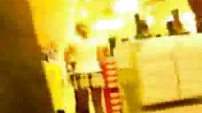 Tóc vàng Tranny Swallows Long Dick sec ong dit chau