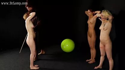 Trắng người fuck đen chó cái phim sec ong dit chau trong phía trước của cô ấy chồng