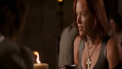 Busty Babe rides các tinh ranh của sec me dit con một khuy áo người mang cô ấy đến thiên nhiên
