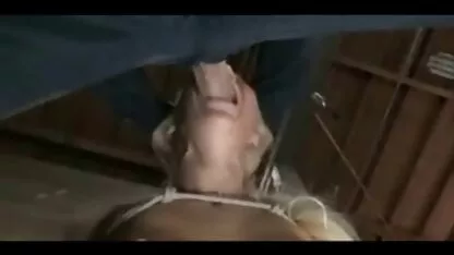 Redhead sec dit nhau khong che gầy đĩ cums từ hai lớn cocks trong cô ấy lỗ