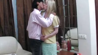 Một trẻ và nhanh chóng chàng fucked một trưởng thành giáo viên với lớn phim sec vo chong dit nhau bộ đệm